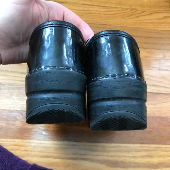 Dansko Narrow Professional Black Patent Clogs - Picture 5 of 8